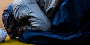 Nur 30 Quadratmeter Platz für obdachlose fünfköpfige Familie
