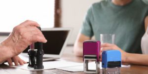 Jobcenter-Mitarbeiter bereicherte sich an der Not von Hartz IV Beziehern?