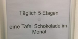 Hartz IV Bezieher verhöhnt: Täglich 5 Etagen gleich eine Tafel Schokolade