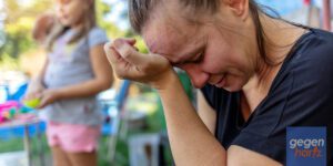 Bürgergeld: Alleinerziehende Mutter soll mit ihren Kindern im Obdachlosenheim wohnen