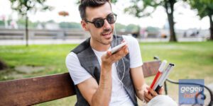 Urteil: Krankenkasse muss mobiles Vorlesegerät für Blinde zahlen