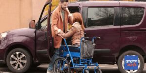 Schwerbehinderung: Behinderte Menschen dürfen Assistenzkraft nach Alter wählen